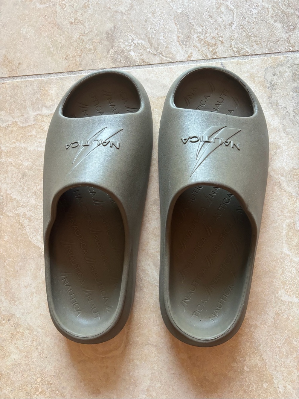 Nautica Men’s Slide Sandals size 9 in Olive Green